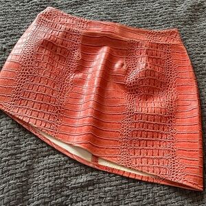 WinWin Red Croc-Embossed Mini Skirt